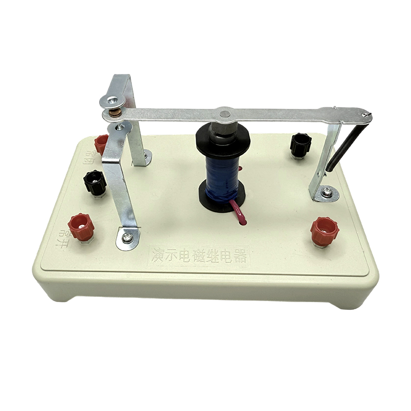 Demonstracija nastavnog instrumenta elektromagnetskih releja iz fizike u srednjoj školi